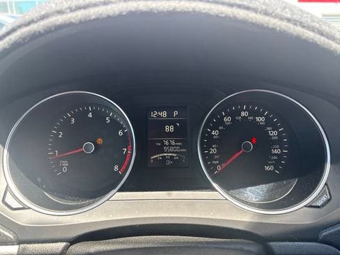 Used 2015 Volkswagen Jetta SE FWD image 10