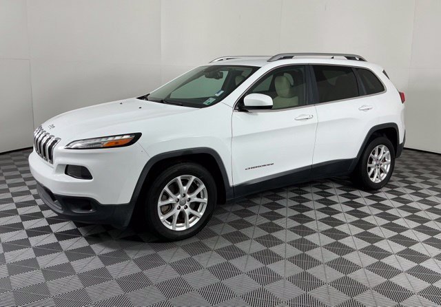 Used 2015 Jeep Cherokee Latitude w/ Comfort/Convenience Group FWD image 4