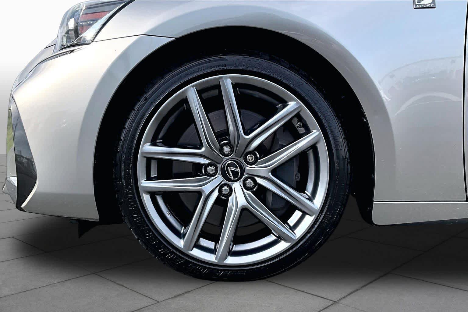 Used 2017 Lexus IS 300 F Sport w/ F Sport Package AWD/4WD image 11