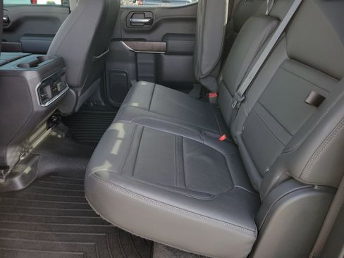 Used 2021 GMC Sierra 1500 Denali w/ Denali Premium Package image 8