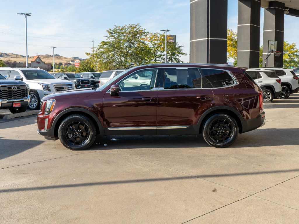 Used 2020 Kia Telluride EX AWD/4WD image 4