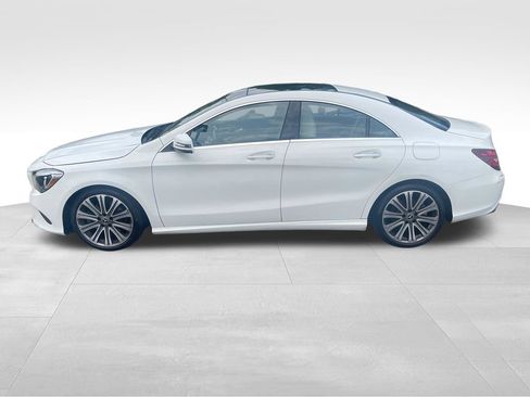 Used 2018 Mercedes-Benz CLA 250 4MATIC image 5
