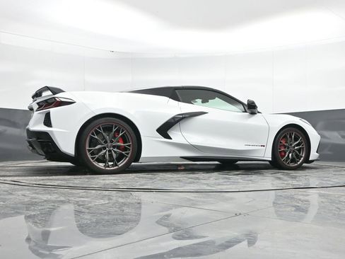Used 2023 Chevrolet Corvette Stingray Premium Conv w/ Z51 Performance Package image 37