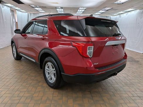 Certified 2023 Ford Explorer XLT w/ Class IV Trailer Tow Package AWD/4WD image 5