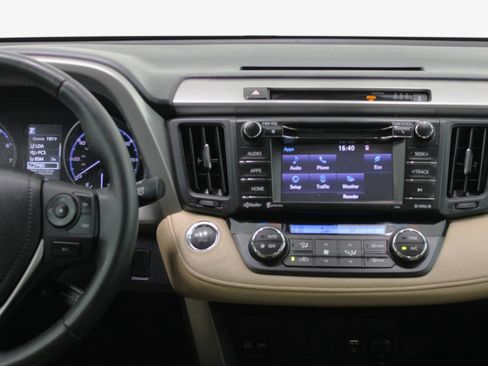 Used 2017 Toyota RAV4 XLE FWD image 52