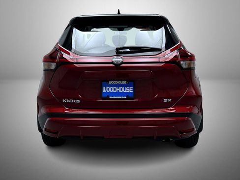 Certified 2023 Nissan Kicks SR w/ SR Premium Package FWD image 6