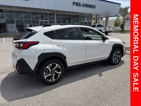 Used 2025 Subaru Crosstrek 2.0i Premium AWD/4WD image 3