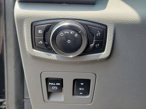 Used 2015 Ford F150 XLT w/ Equipment Group 301A Mid AWD/4WD image 23