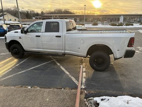 New 2026 RAM 3500 Tradesman image 8