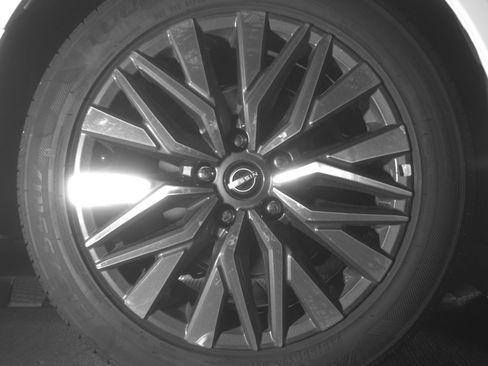 Used 2025 Nissan Altima 2.5 SV FWD image 15