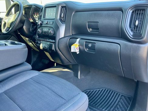 Used 2024 Chevrolet Silverado 2500 Custom w/ Custom Value Package image 22