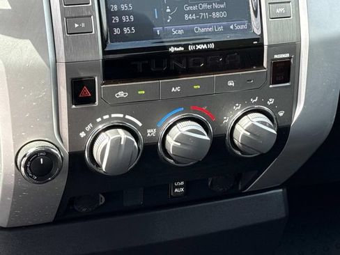 Used 2014 Toyota Tundra SR5 AWD/4WD image 21