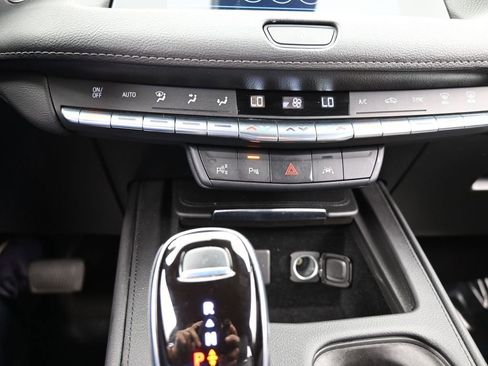 Used 2022 Cadillac XT4 Premium Luxury w/ Enhanced Visibility Package image 30