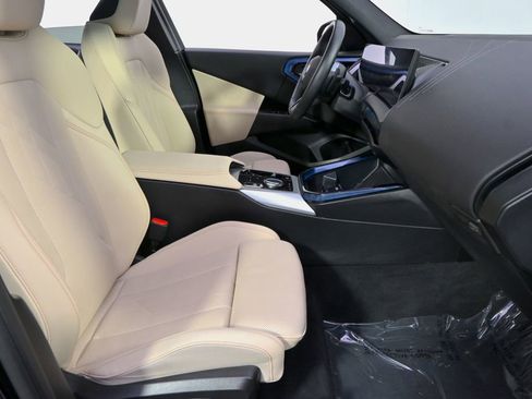 Used 2025 BMW X3 xDrive30i image 16
