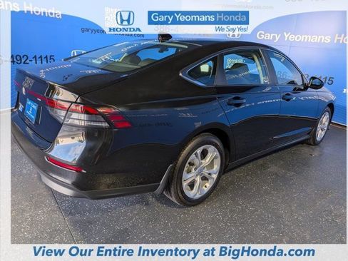 Certified 2025 Honda Accord LX image 7