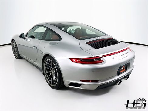 Used 2018 Porsche 911 Carrera 4S image 8