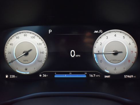 Used 2021 Hyundai Santa Fe Limited image 31