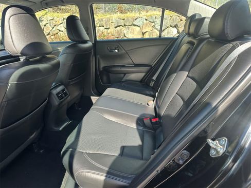 Used 2016 Honda Accord EX-L image 10