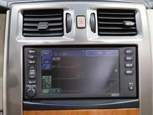 Used 2006 Cadillac XLR image 50