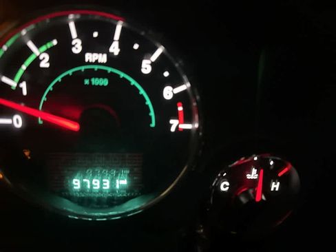 Used 2016 Jeep Wrangler Sport image 4