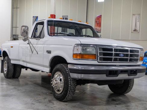 Used 1997 Ford F350 2WD Regular Cab image 8