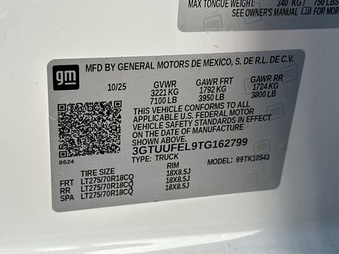 New 2026 GMC Sierra 1500 AT4X AWD/4WD image 23