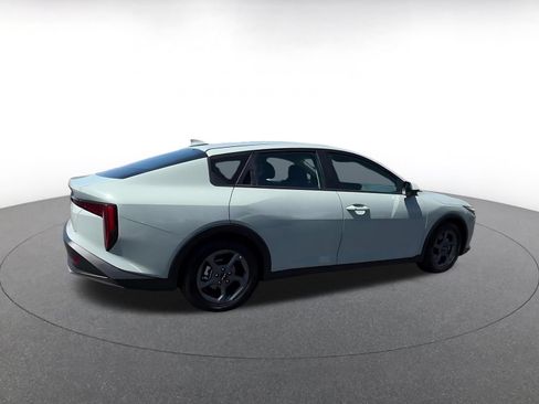 Used 2025 Kia K4 FWD image 15