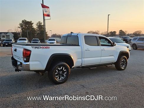 Used 2019 Toyota Tacoma TRD Off-Road image 13