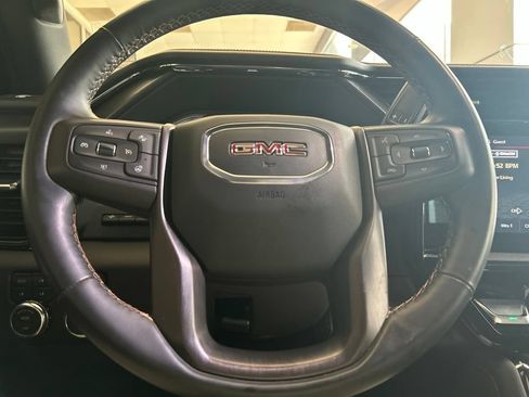 Used 2024 GMC Sierra 2500 AT4 w/ AT4 Premium Plus Package AWD/4WD image 26
