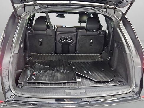 Used 2023 Acura MDX A-Spec image 7