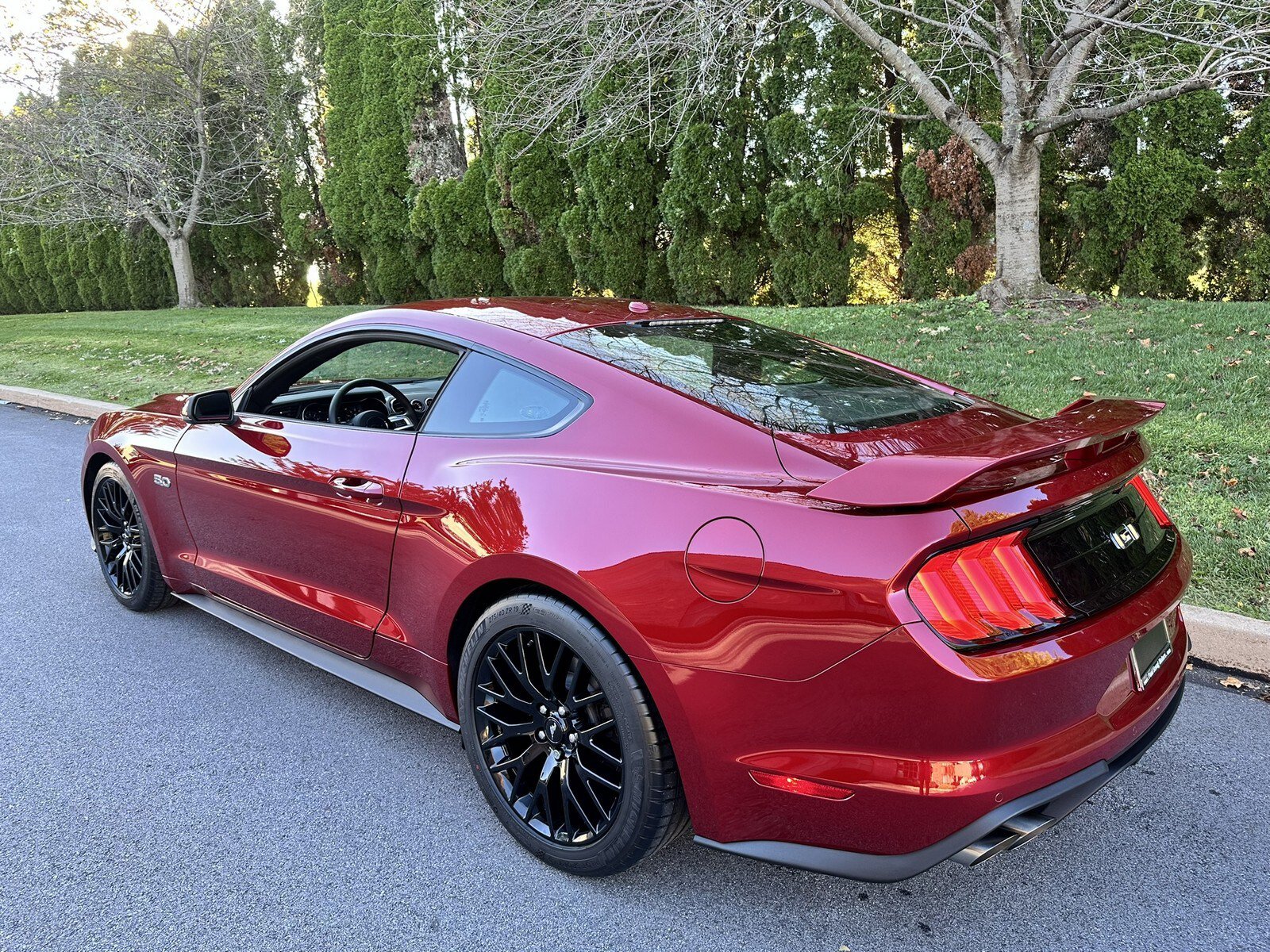 Used 2019 Ford Mustang GT Premium w/ GT Performance Package RWD image 42