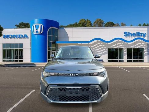 Used 2025 Kia Soul S FWD image 3