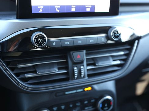 Used 2025 Ford Escape Active image 24