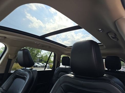 Used 2022 Lincoln Aviator Reserve w/ Elements Package Plus image 3