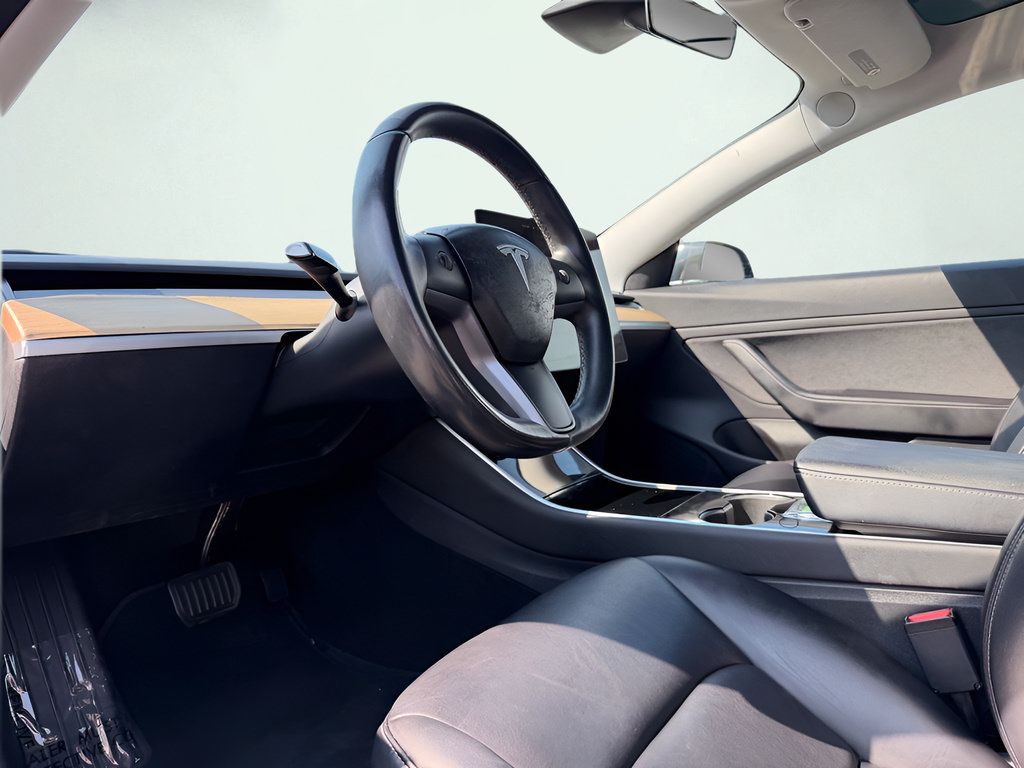 Used 2018 Tesla Model 3 Mid Range RWD image 53