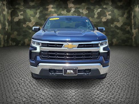 Certified 2022 Chevrolet Silverado 1500 LT AWD/4WD image 2