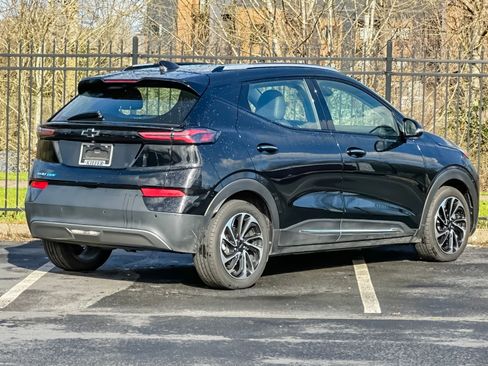Used 2022 Chevrolet Bolt EUV Premier w/ Sun & Sound Package image 3
