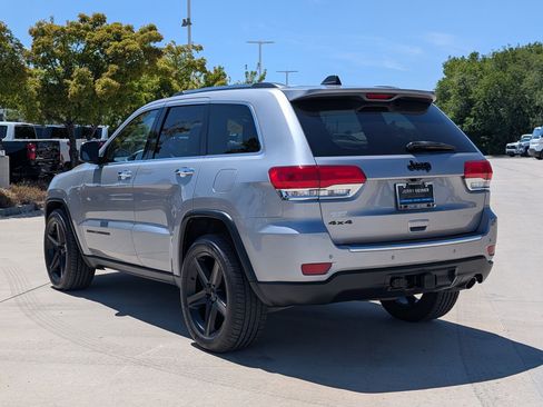 Used 2015 Jeep Grand Cherokee Limited w/ Trailer Tow Group IV AWD/4WD image 3