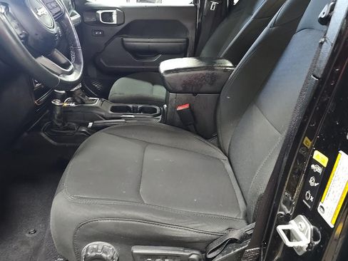 Used 2022 Jeep Wrangler Unlimited Sport AWD/4WD image 7