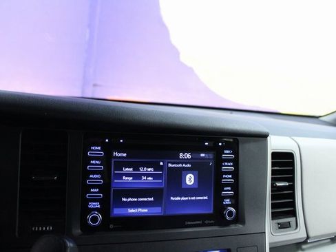 Used 2020 Toyota Sienna LE image 14