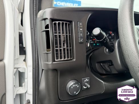 Used 2024 Chevrolet Express 2500 Work Van w/ Driver Convenience Package image 13