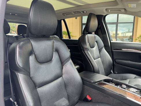 Used 2019 Volvo XC90 T6 Momentum w/ Advanced Package AWD/4WD image 25