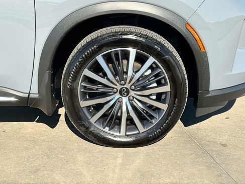 Used 2025 INFINITI QX60 Autograph w/ Cargo Package image 10