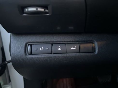 Certified 2023 Nissan Pathfinder SL w/ SL Premium Package image 15