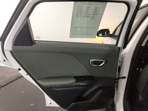 Used 2025 Kia K4 EX image 29