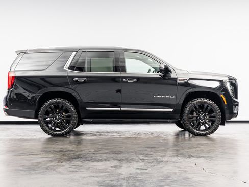 Used 2025 GMC Yukon Denali AWD/4WD image 21