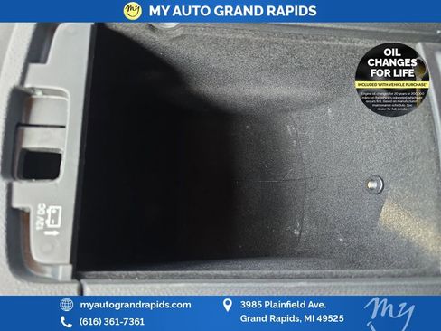 Used 2019 Jeep Grand Cherokee Limited image 28