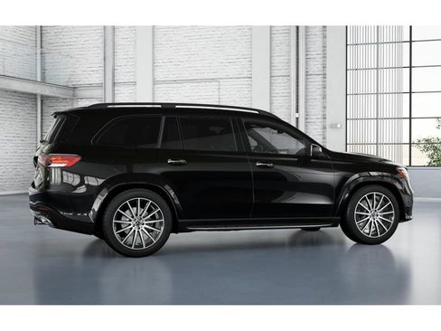 Used 2025 Mercedes-Benz GLS 580 4MATIC image 18