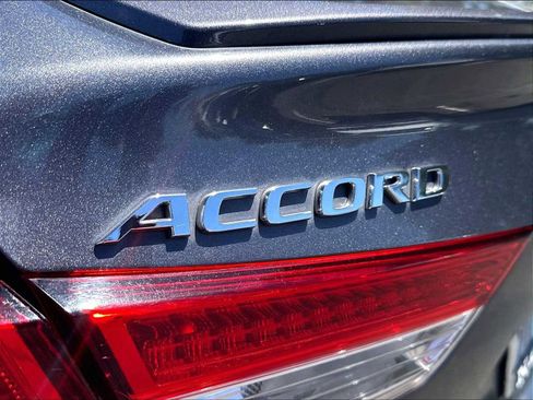 Used 2020 Honda Accord Sport image 11