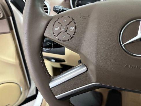 Used 2012 Mercedes-Benz GL 320 BlueTEC 4MATIC image 22